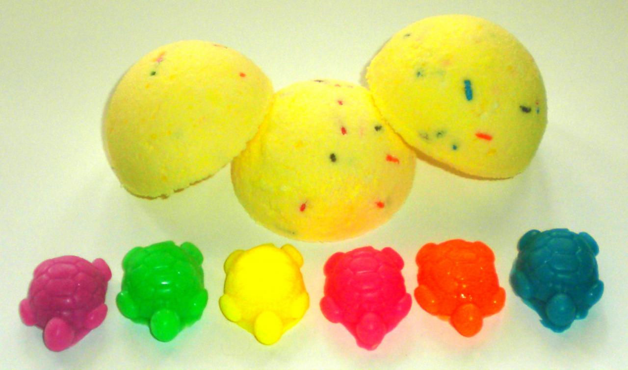 Bath Bomb - - Bath Fizzies - Birthday Cake Scented - Soap Surprise Inside - Party Favors